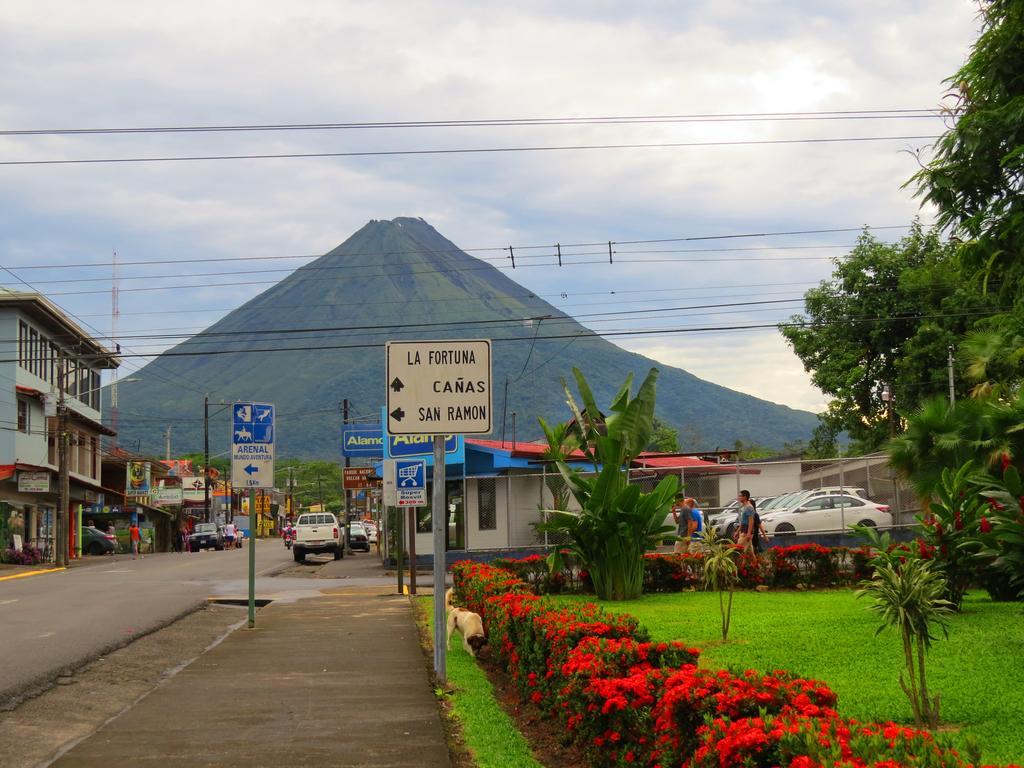 Hotel Vagabondo La Fortuna Esterno foto